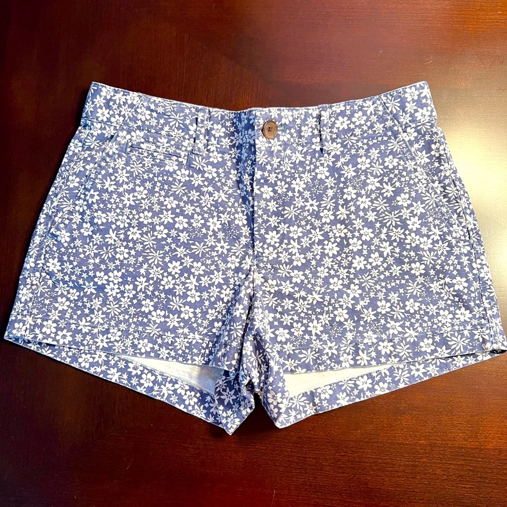 NWOT Gap 3” Summer Shorts Sz 00
